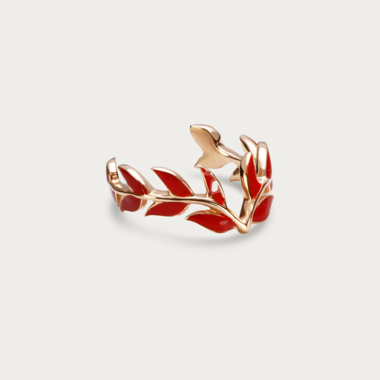 Gold ear clip with enamel