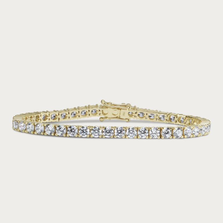 Tennis bracelet with lab gown diamonds