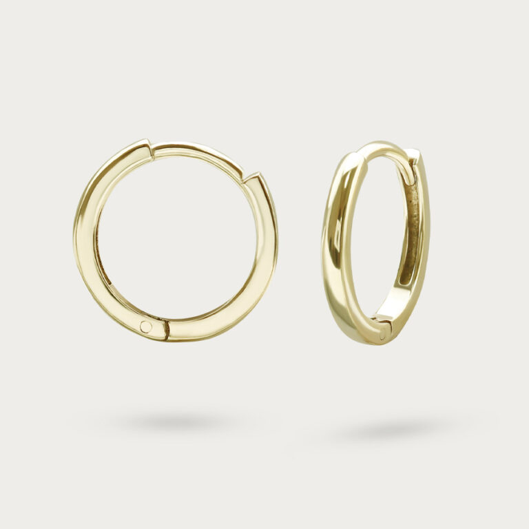 Huggie earrings no hoop